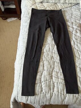 lululemon athletica Black wonder under Leggings - size 8